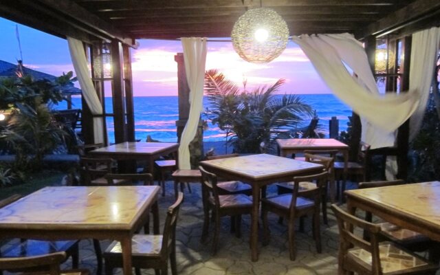 Country Inn Hotel and Restaurant