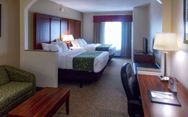 Comfort Suites Inn at Ridgewood Farm