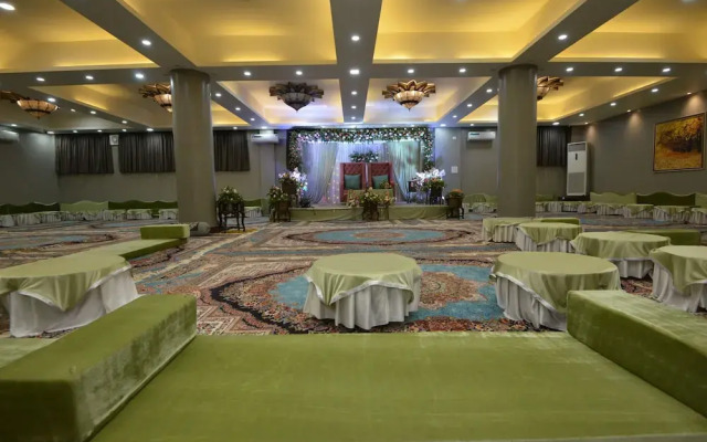 Hotel Golden Leaf Kashmir
