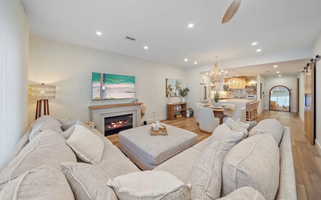 The Beach House 2 Bedroom Condo