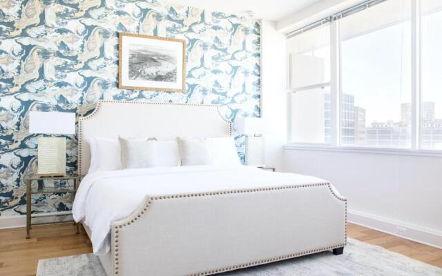 Roami at Duncan Plaza