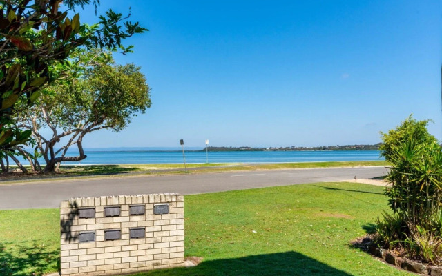 Ground floor, air condtioned apartment!