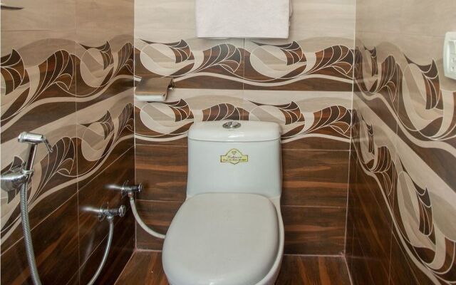 OYO 168 Divine Guest House