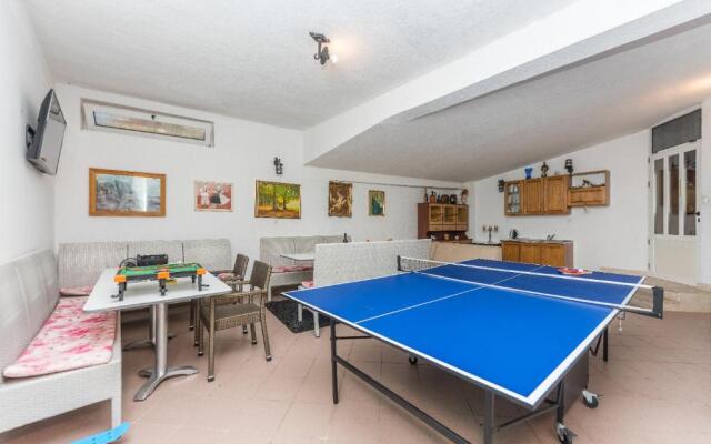 Ivana Apartments