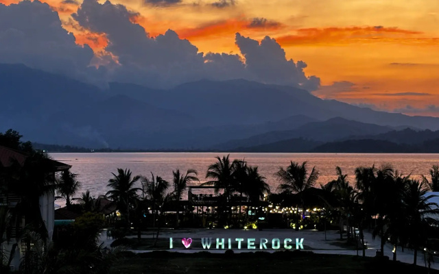 Whiterock Beach Hotel + Waterpark
