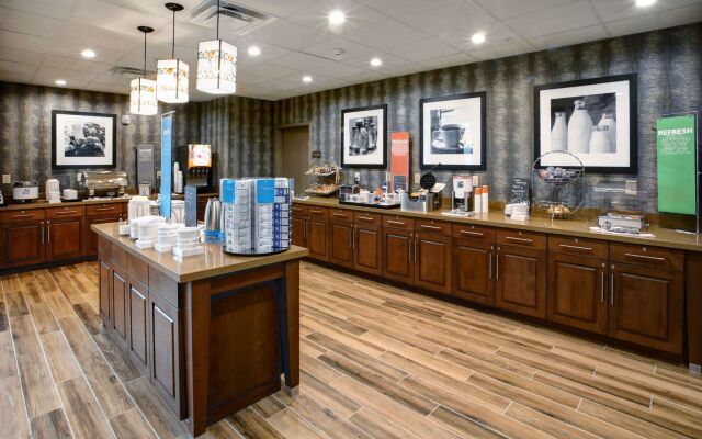 Hampton Inn & Suites Baltimore/Aberdeen