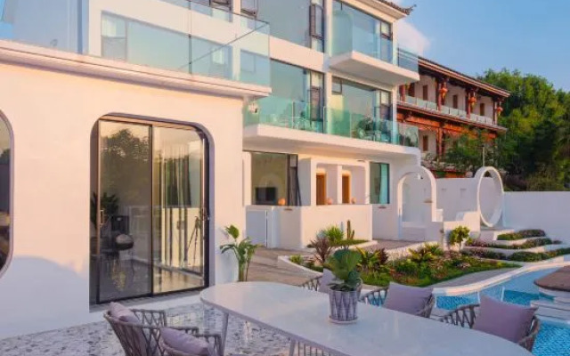 Roaming In Forest Resort Hotel