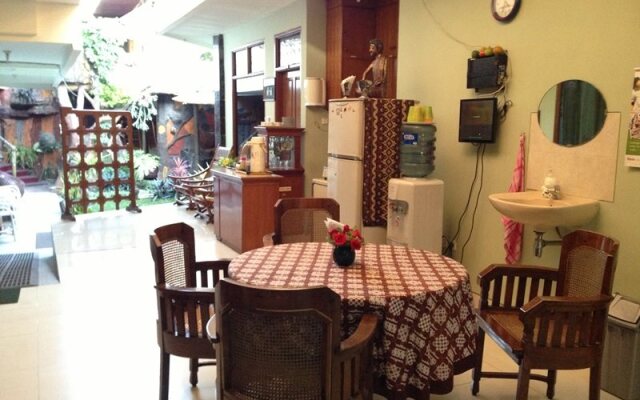 Enny's Guest House