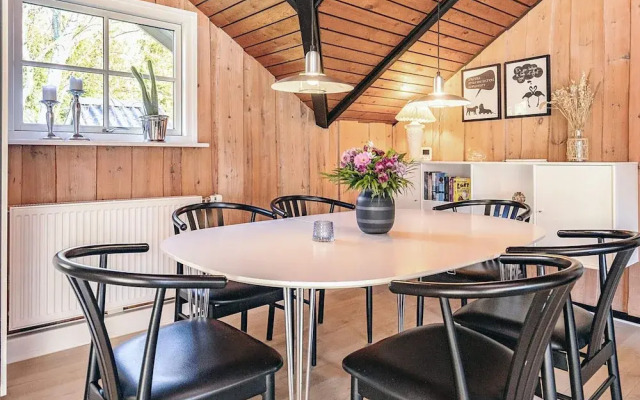 Alluring Holiday Home in Falster near Sea - фото 5