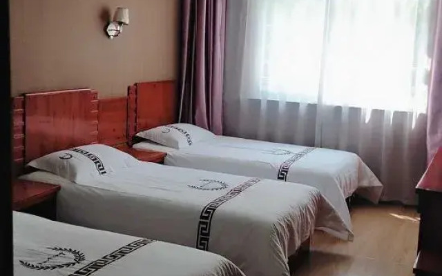 Ningguo Huifeng Business Hotel