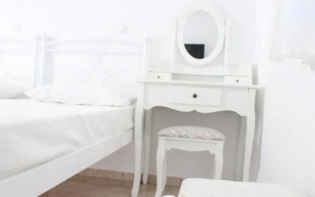 Katerina Yalos Guest House