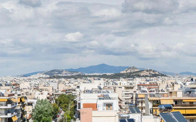 Lis153 by Smart Cozy Suites - Top Floors with Amazing City View - Available 24hr