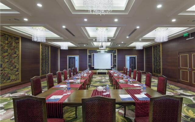 Crystal Palace Luxury Resort & Spa - All Inclusive Resort