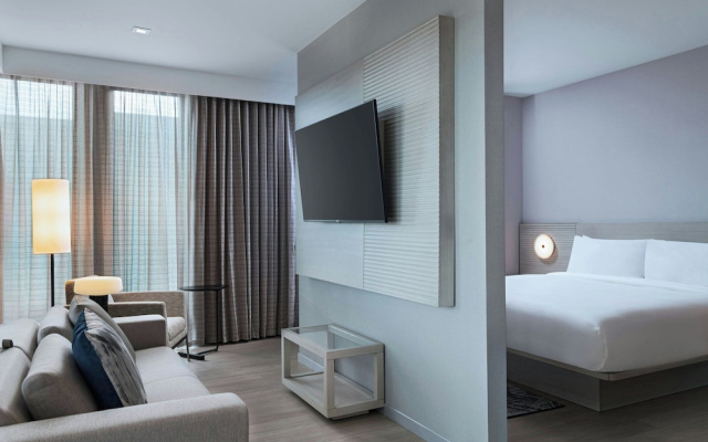 AC Hotel by Marriott Phoenix North Norterra