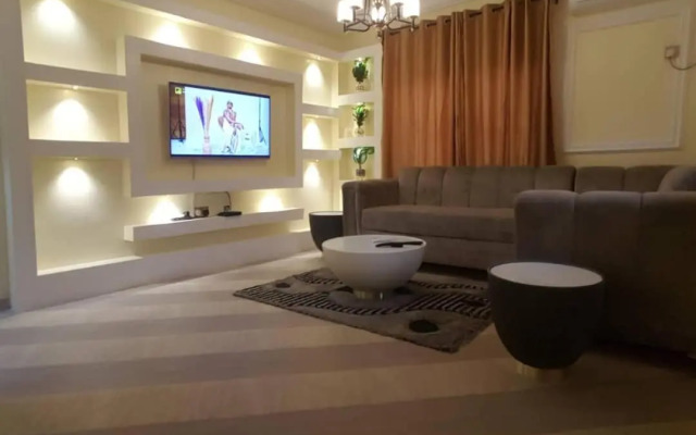 Well furnished 3 bed apartment