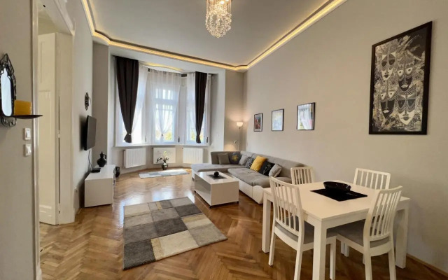 Krisztina Apartments