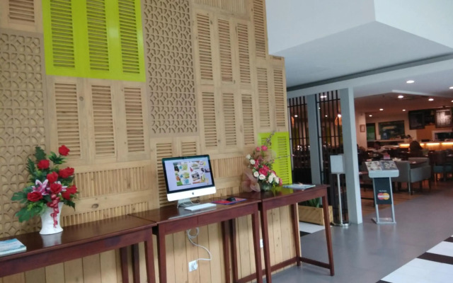 MaxOneHotels.com at Kramat