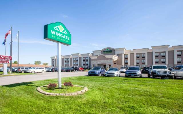 Wingate by Wyndham Detroit Metro Airport