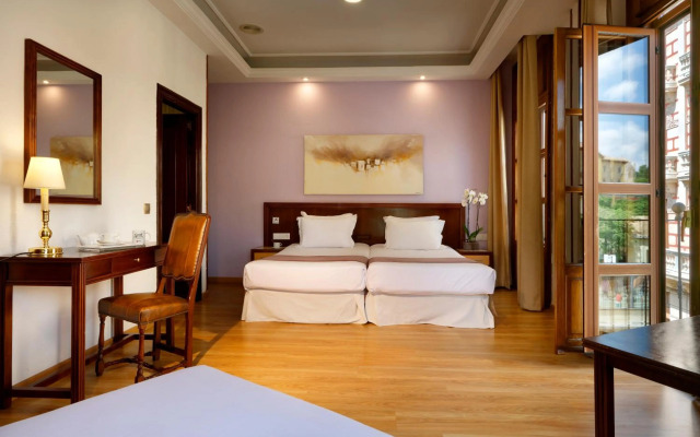Hotel EXE Triunfo