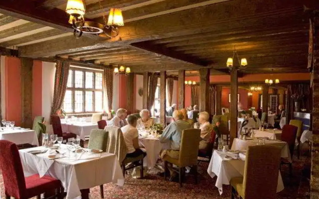Bull Hotel