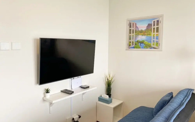 Breeze Apartments at Bintaro by OkeStay