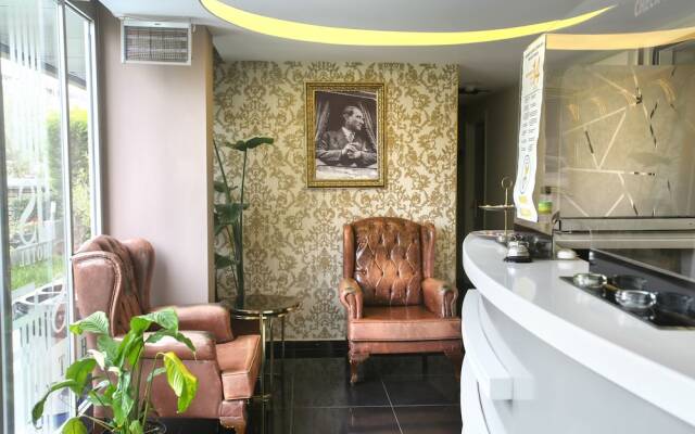 IS Hotel