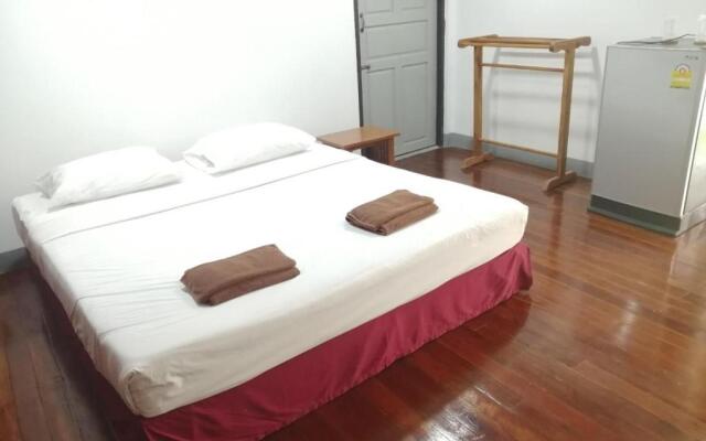 Jansom Beach Resort Ranong