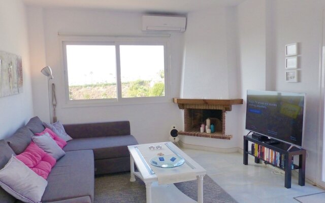 Holiday Apartment Calahonda with a Fireplace 04