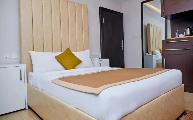 The Cabin Hotel