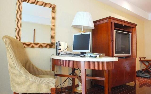 Oak Bay Garden Hotel