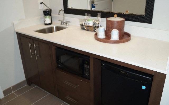Hampton Inn Kenedy