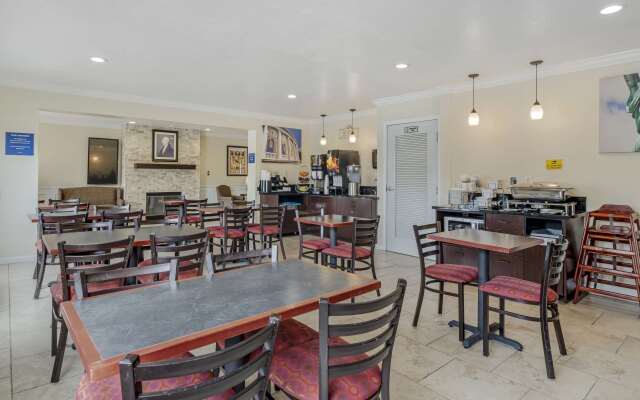 Best Western Salinas Monterey Hotel
