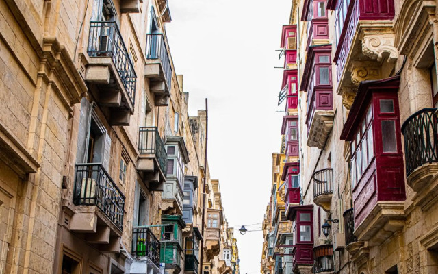 Coral Apartment (Valletta)
