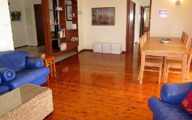 Wemberley LakeHouse