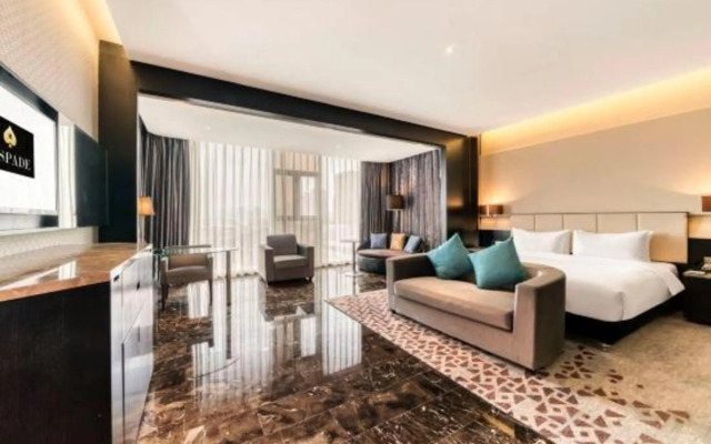 Maitao Crystal Hotel