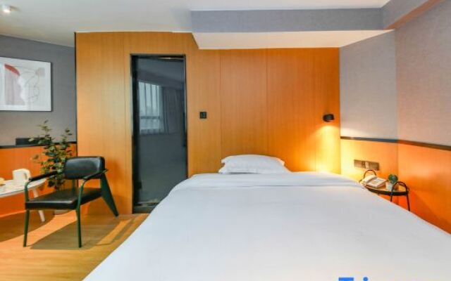 Yadu Hotel