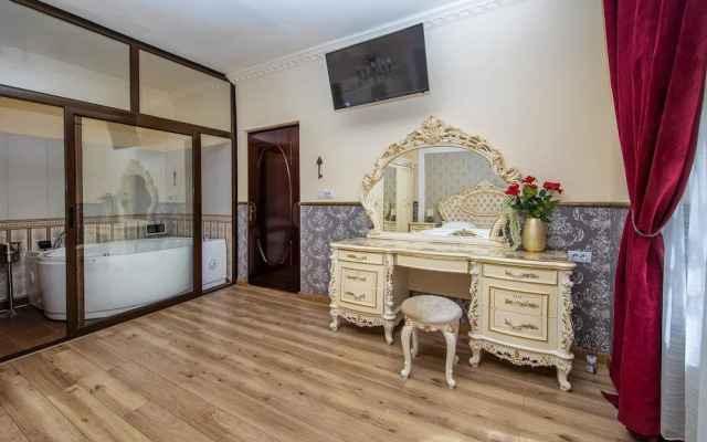 ZiRa Residence