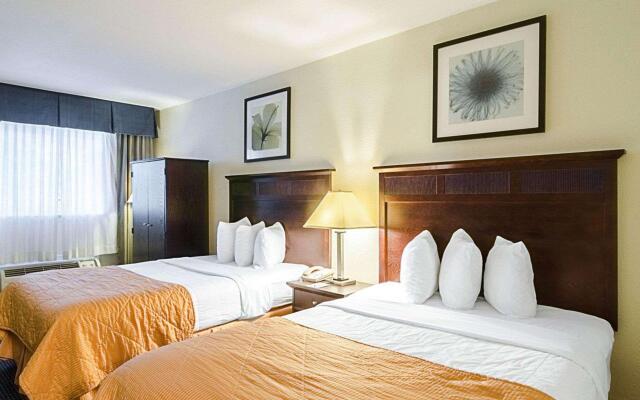 Rodeway Inn & Suites Williamsburg Central