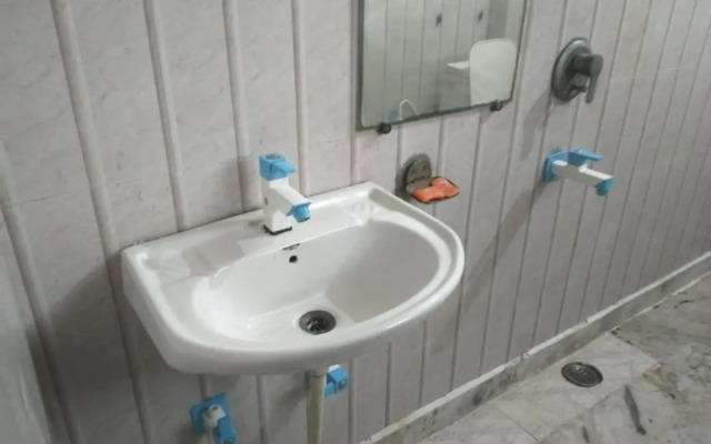 Oyo 88500 Hotel Garvit Residency