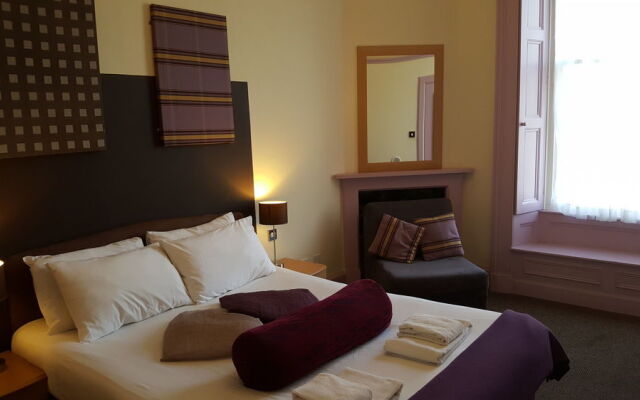 MW Townhouse Guesthouse 4 Star