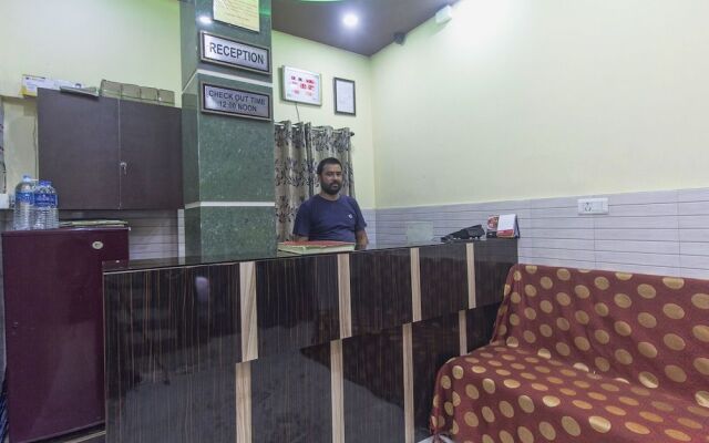 OYO 16792 Bidhan Plaza
