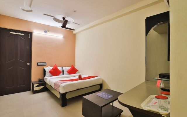 Collection O 8376 Hotel Angel Plaza