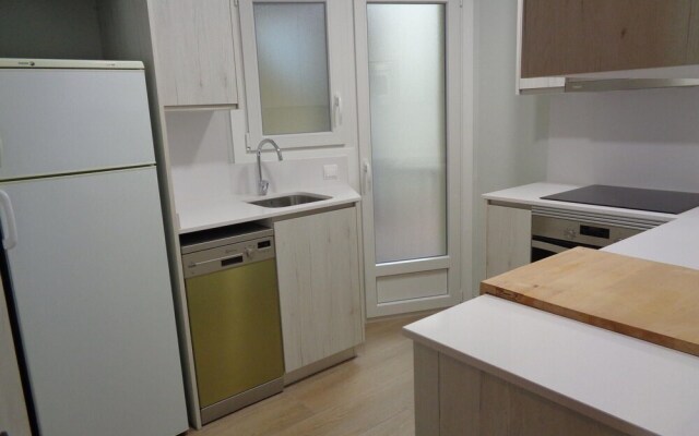 Aj-6 Calella DE Palafrugell 6 PAX