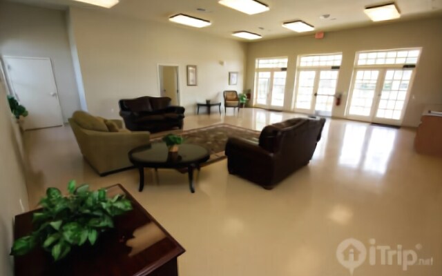 The Shire-5 Bedrooms House w/pool-4703TS