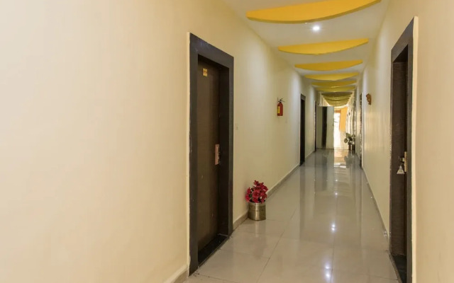 OYO 23471 Hotel Hilton Tower