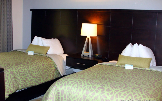 Staybridge Suites Liverpool Syra by IHG