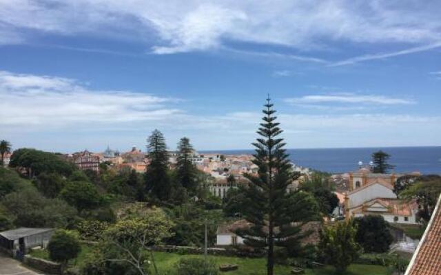 À Descoberta d'Angra!