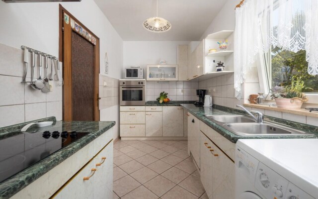 Amazing Home in Punat With Wifi and 3 Bedrooms