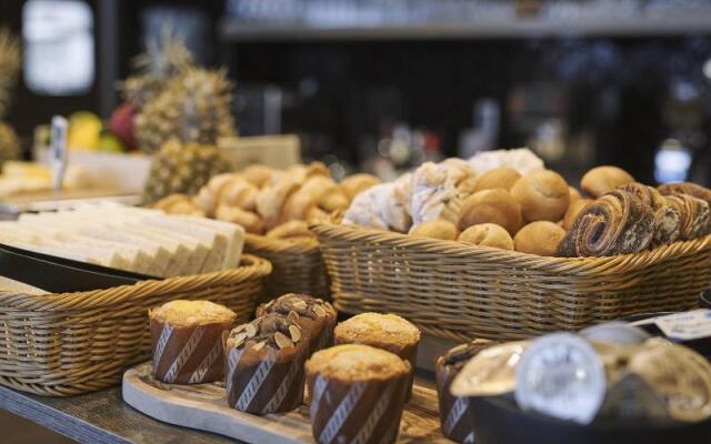 Hinode Hills Niseko Village