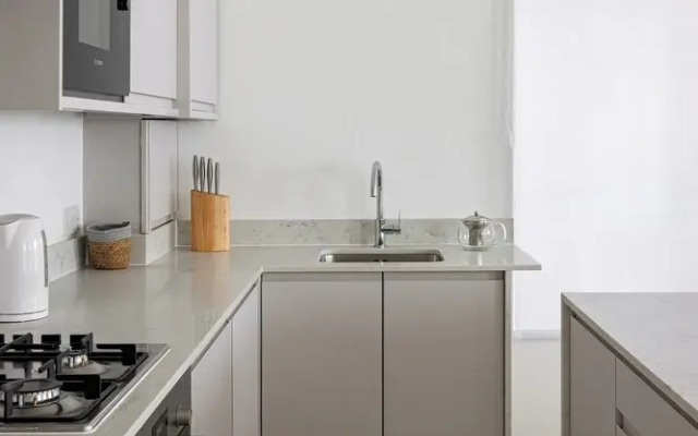 Picktheplace Kensington Lux Apartments IV